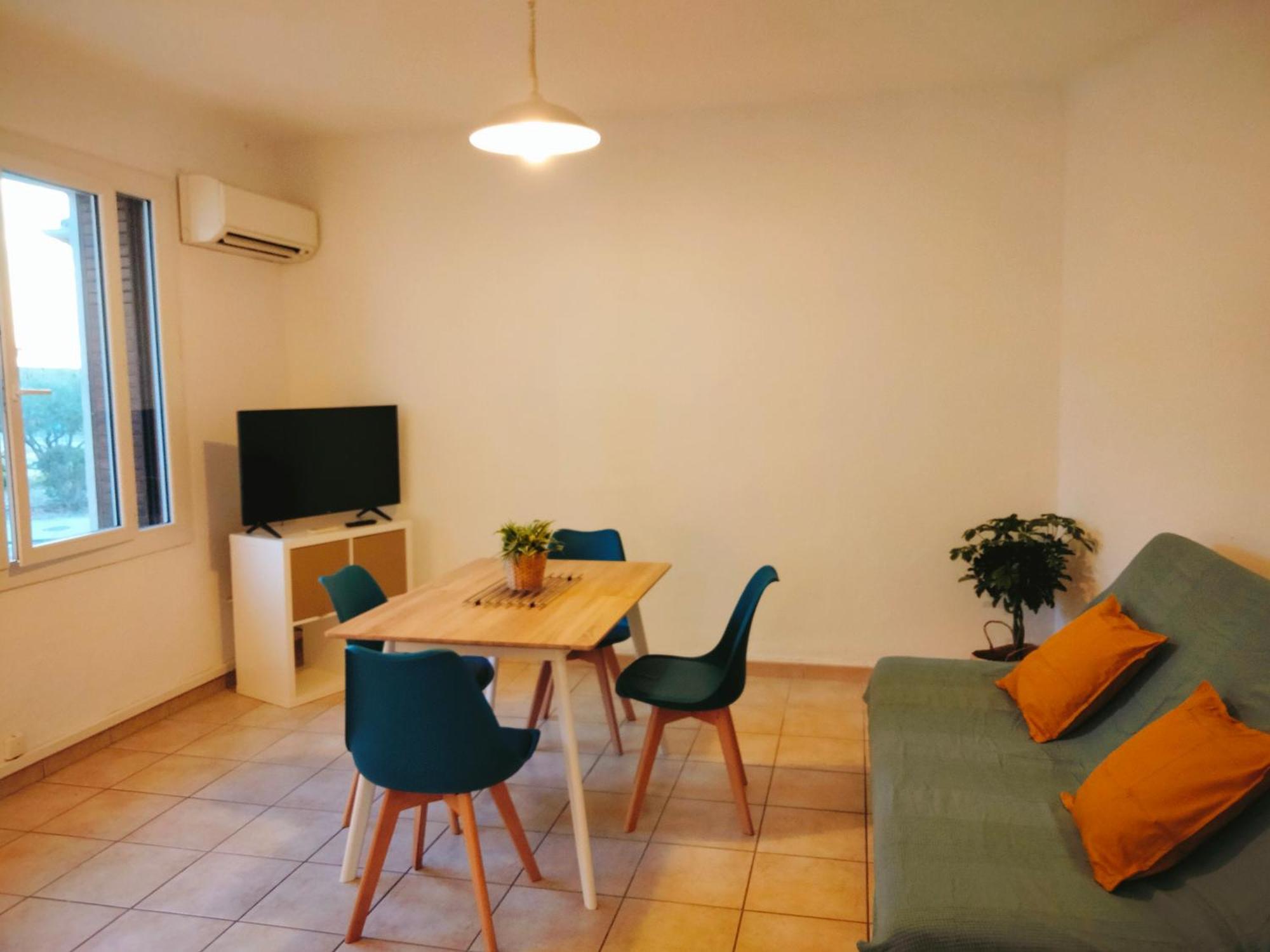 Cosy Courtesoun Apartment Courthezon Bagian luar foto